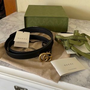 Gucci thin double G belt